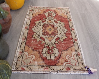 Vintage Anatolian Door mat, Ethnic Door Mat, Tribal Door Mat , Small Ethnic Rug, Boho  Door Mat ,Ethnic  Bathroom Rug / B-1496 / 1'7"x2'8"