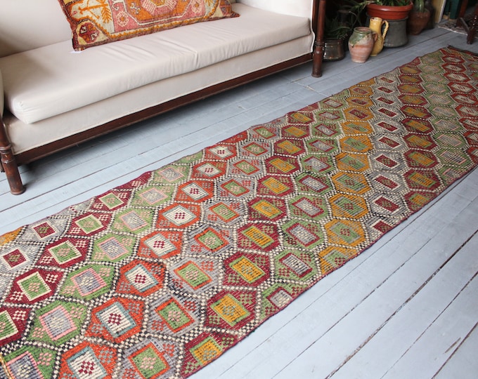 2'8"x 11'3" RUNNER,Vintage green Kilim Runner Rug, Ethnic Handmade Kilim Runner, Bohemian, Green Wool Kilim Runner Rug,Turkish Wool  Runner