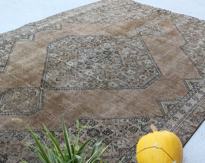 6'8"x9'8" ft  Vintage Oushak Rug, Large Area Rug, Large Turkish Rug, Vintage Oushak Rug, Low Piled Anatolian Rug, Large Beige Rug