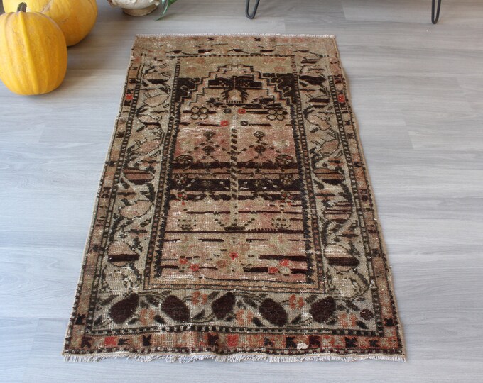 Small Vintage Rug, Small Beige-Brown Rug , Small Ethnic Rug, Vintage Rug, Small handwoven rug , bohemian rug / 2'6"x4'3" feet / B-1268