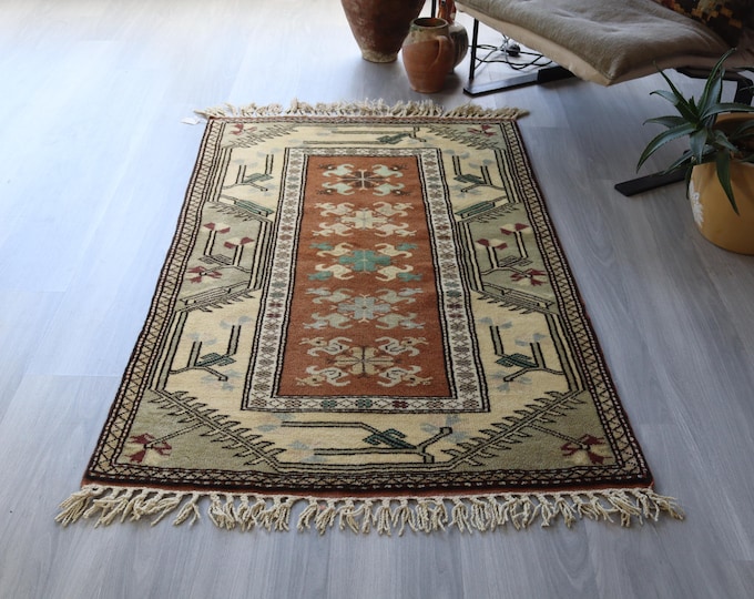 2'6"x3'6" Small Beige Rug, Small Entry Rug , Bohemian Handwoven Rug / B-175
