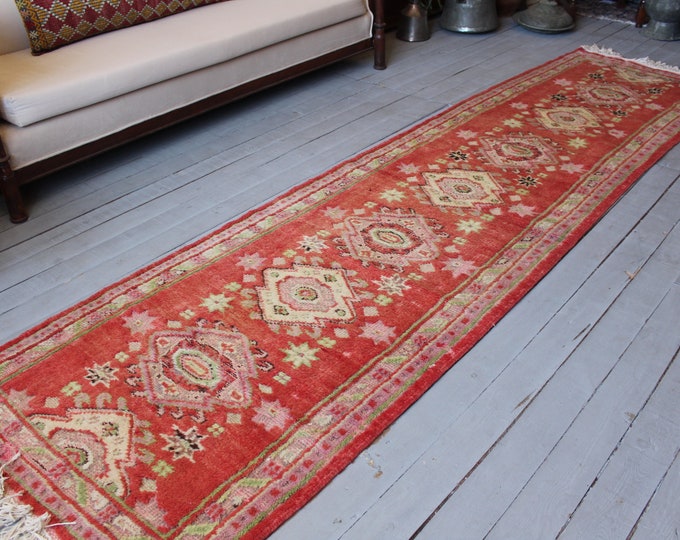 2'6"x10'3"ft Vintage Rug Runner, Turkish Anatolian Handwoven Wool Rug Runner, Ethnic Hallway  Carpet, Pink Rug Runner