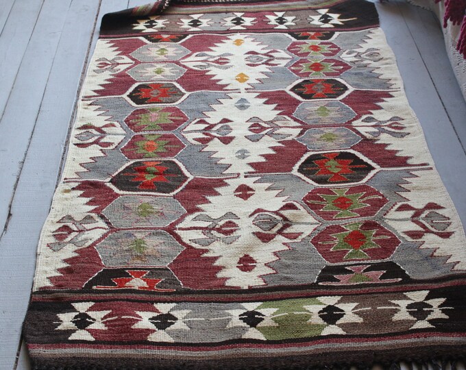 2'7"x4'9" Vintage Mut Kilim,Bohemian Wool Kilim, Ethnic Area Kilim, Tribal geometric Design kilim,kilim rug