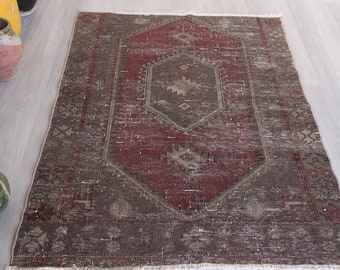 Small Vintage Rug , Traditional Turkish Rug, Classic Design Medallion Rug , Low Piled Handwoven Rug / B-1574 / 3'X4'2"