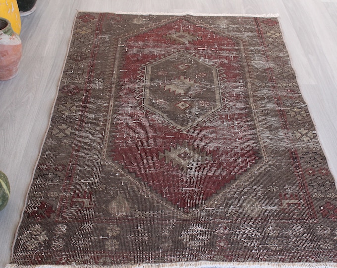 Small Vintage Rug , Traditional Turkish Rug, Classic Design Medallion Rug , Low Piled Handwoven Rug / B-1574 / 3'X4'2"