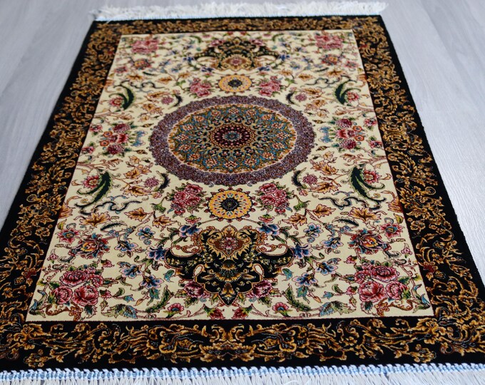 Floral Silk Rug , Ivory Color Silk Rug, Small Silk Rug  / B-2021 / 1'9''X3'
