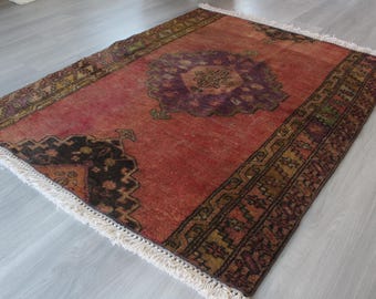 4'x5'2''  Vintage Pale Red Rug, Medallion Rug , Traditinal Wool Rug / B-1892