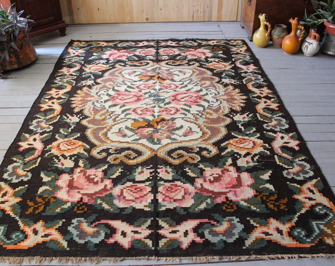 5'7"x7'9" feet Vintage Karabagh Kilim , Ethnic Handwoven Rose Kilim , Vintage Floral Area Kilim