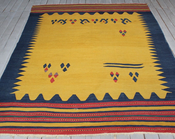 5'1"x6'7" Vintage Bergama Kilim Rug, Bohemian Ethnic Tribal Turkish Handwoven High Quality Wool Kilim Rug