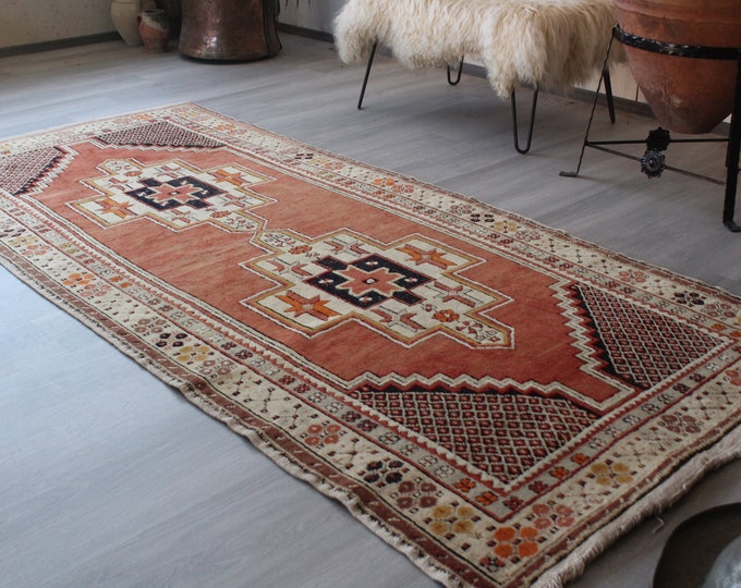 3'9"x9' ft  Vintage Rug, Ethnic Anatolian Rug, Red-Beige Oushak Rug, Vintage Turkish Rug, Nomadic Hand Spun Wool Rug