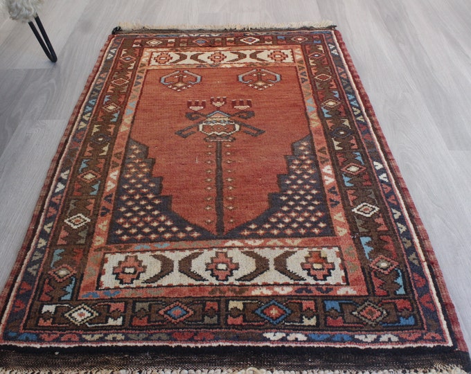 Small Vintage Rug, Vintage Anatolian Rug, Chandelier Rug, Ethnic Handwoven Rug / B-1710 / 2'4''x3'9''