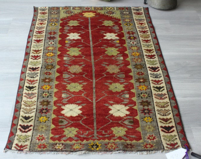 Small Wool Rug , Traditional Turkish Rug, Small Anatolian Rug , Small Ethnic Rug , Bohemian Floral Rug / B-1631 /