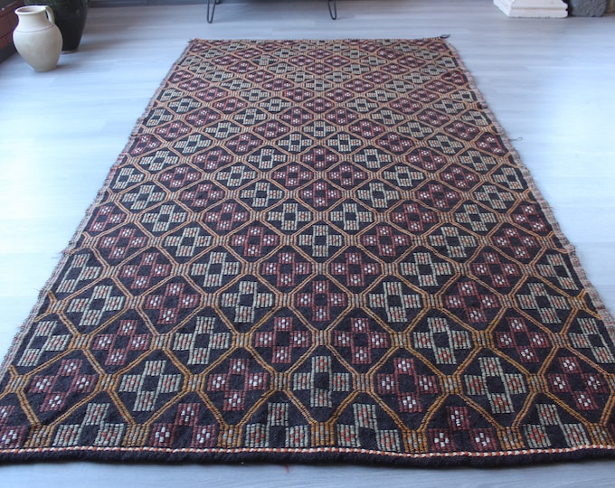 4'9"x9'2" Kilim Rug, Ethnic Kilim Rug, Bohemian Kilim , Flat Woven Kilim, Brown Ethnic Kilim , Jijim Kellim / N-1060