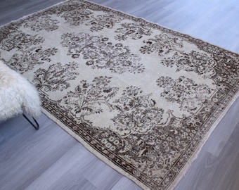 6'x9' ft  Vintage OUSHAK Rug, Beige-Brown Oushak Rug, Vintage Area Rug, Vintage Beige Rug, Beige Area Rug, Beige Floral Rug