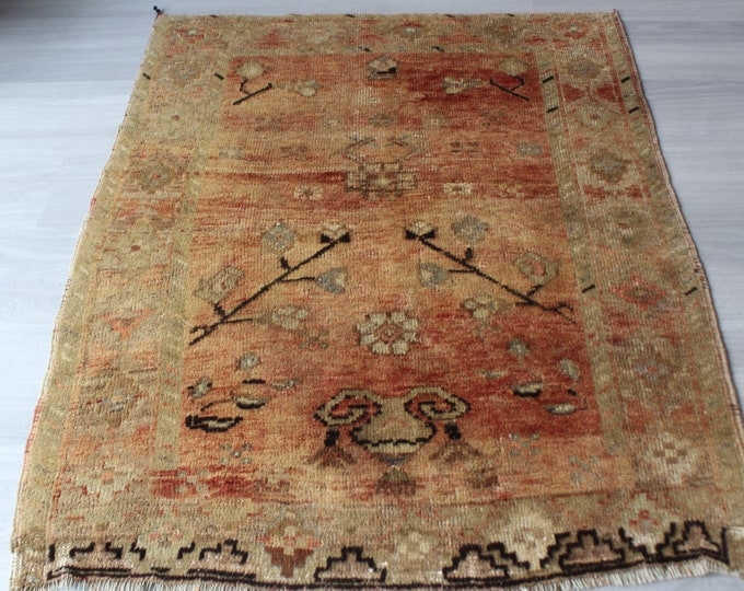 3'x3'9" ft   Special Small Nomadic Rug, Small Vintage Rug, Small Anatolian Rug, Small Turkish Rug, Hand spun wool Rug, Golden Beige Rug