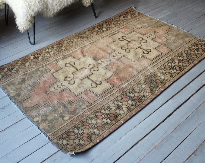 3'8"x 5'9" ft  Vintage Rug, Anatolian Distressed Rug, Eclectic Rug