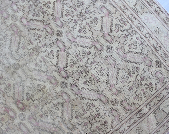 Large Cream-Pink Rug, Vintage Oushak Rug, Large Vintage Rug , Pale Area Rug / B-1733 / 6'3"x9'6"