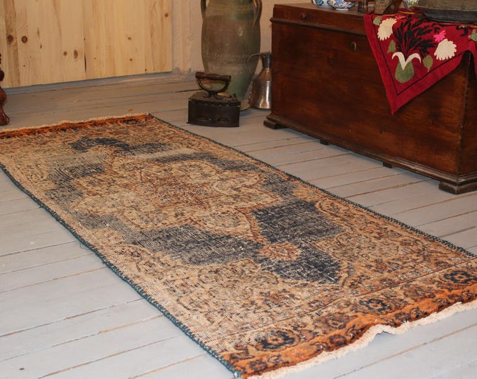 Vintage Turkish rug, small rug, runner, muted rug, vintage rug, madallion rug