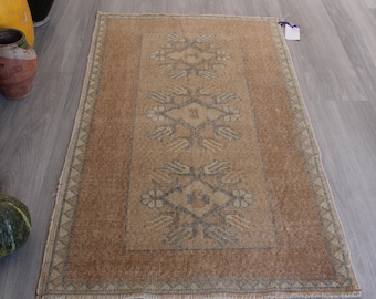Small Pale Rug , Ethnic Mute Rug, Small Vintage Rug, Pale Milas Rug, Low Piled small area rug, ethnic rug / b-1571