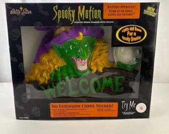 Vintage 80s Inspired Brite Star - Halloween Witch Welcome Sign - Spooky Motion  Detected Wall LED - Horror Goth Decor Decoration Black Light