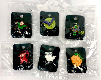 New Vintage Halloween Pins / Rubber  / Witch Werewolf Ghost Pumpkin Devil Bat / Goth Punk Tac Pin / 90s Accessories Button Gothic / 1990s
