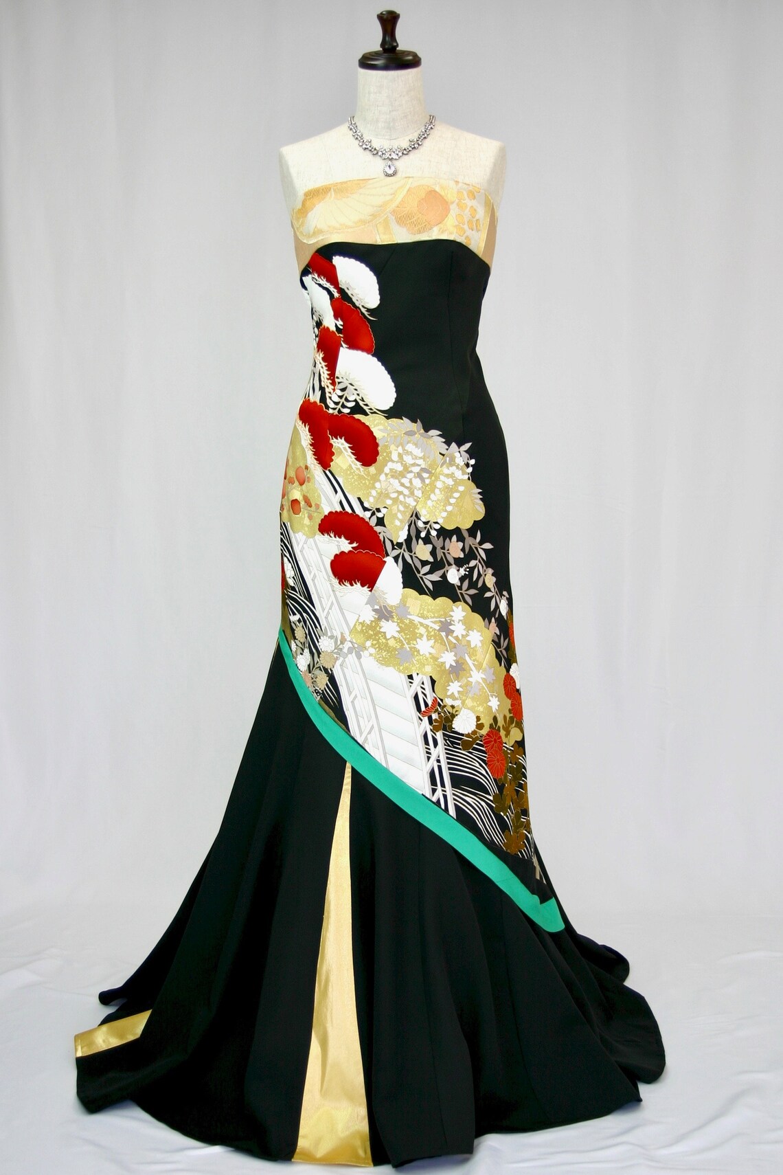 Kimono Dress, Japanese Dress, Formal Dress Using Kimonotomesode and Obi ...