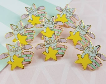 Kitty in the stars - hard enamel pin