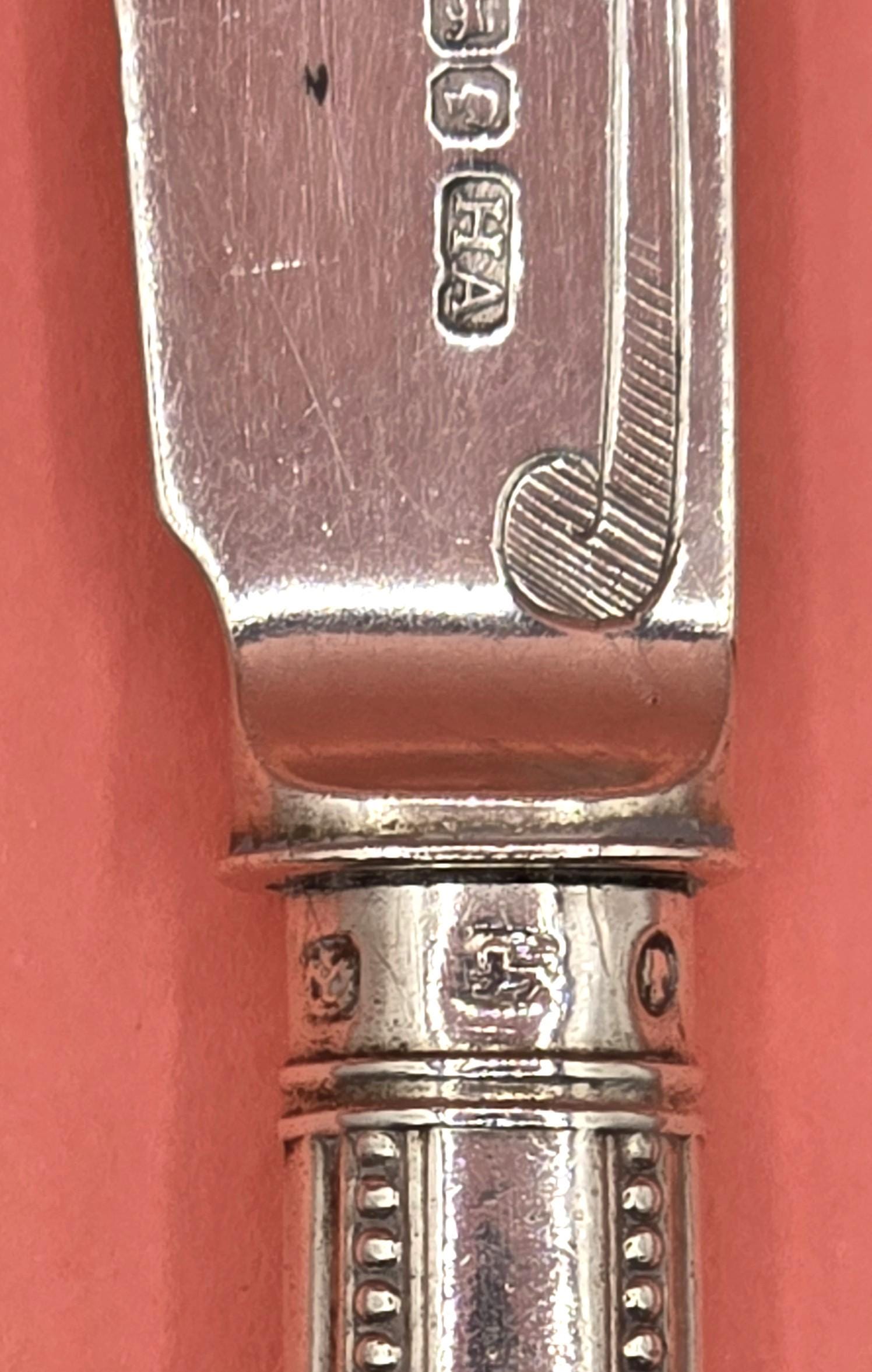 アンティーク ビクトリア朝 ホールマーク付き 純銀製 バターナイフ アンティーク ビクトリア朝 ホールマーク付き 純銀製 バターナイフ