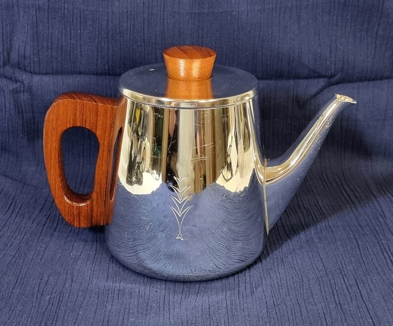 Vintage 1970s Sona England Chromed Six Cuppa Teapot Wooden Handle & Knob image 4