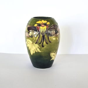 Vintage William Moorcroft Tapered Orchid Vase 1950-86 Signed + Original Sticker