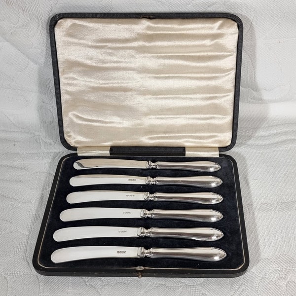 Quality Antique Cased Set Hallmarked Sterling Silver Handle Butter Knives  Sheffield 1921