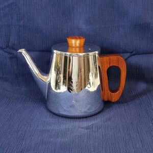 Vintage 1970s Sona England Chromed Six Cuppa Teapot Wooden Handle & Knob image 1