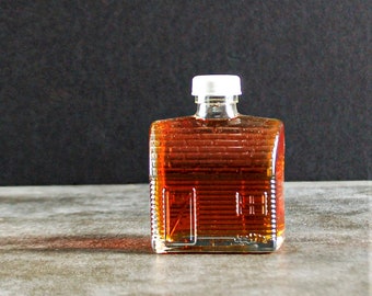 Jarabe de arce puro: Cabaña de madera de vidrio de lote pequeño, para regalar