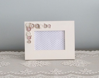 Daisies on Ivory 4 x 6 Picture Frame