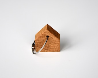 Keychain "House" oak