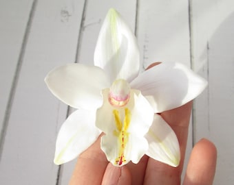 Tropical White Orchid Hair Pin - Cymbidium Orchid Wedding Hair Clip - Bridesmaids Beach Wedding Hair Pin - Hawaiian Summer Hair Accessory