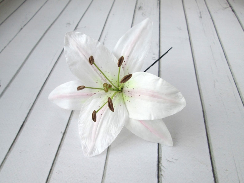 White Lily Hair pin Bride Large Hair Decoration Real Flower Bridal Flower Hair Accessories Wedding Bridesmaid Flower Floral Accessories image 5