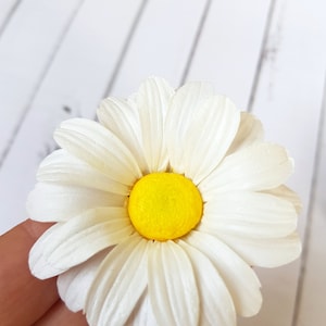 Big White Daisy Hair Pin Accessories - Summer Wedding Daisy Flower Hairpin - Camomile Hair Decoration - Girls Floral Bridal Hair Accessories