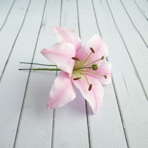 Pink Lily Hair pin - Bride Large Hair Decoration Real Flower - Bridal Flower Hair Accessories Wedding Bridesmaid Floral Flower Accessories