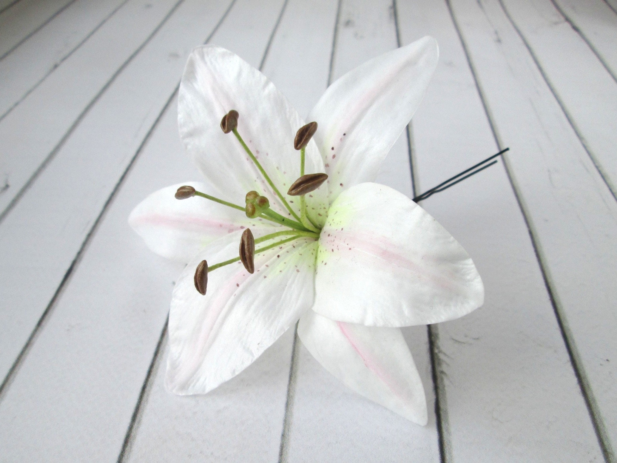 White Lily Hair Pin
