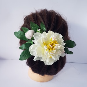 White Peony Floral Hair Comb - Romantic Bridal Hair Accessory - Ivory Flower Hair Accessory - Wedding Headpiece, Ideal Bride Flower Hair Pin