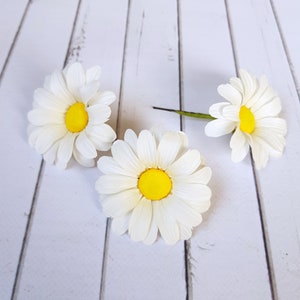 Big White Daisy Hair Pin Accessories Summer Wedding Daisy Flower Hairpin Camomile Hair Decoration Girls Floral Bridal Hair Accessories image 3