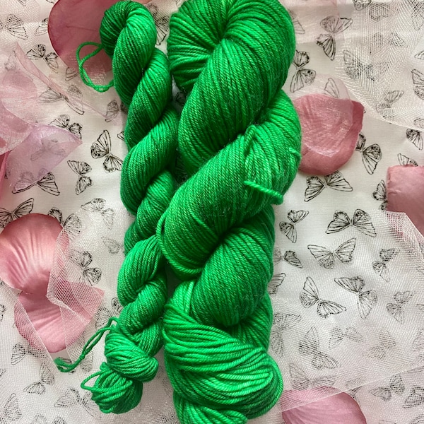 Jolene, Dolly Parton Collection, Green Yarn, Emerald Green Yarn, Tonal Yarn,