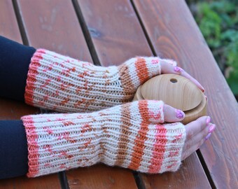 Winter Woollen Gloves //  Handmade Gloves // Hand Crocheted Gloves // Winter Accessory // Lady Gloves // WInter Gift // Fingerless Gloves