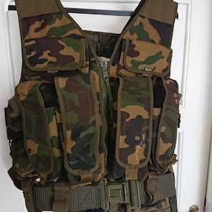 ロシア製 SPLAV タルザンM22タクティカルベスト 黒 スペツナズフルパッチ 51Ncjnw97wL._UY1000_.jpg