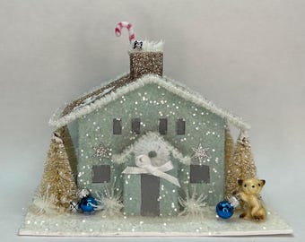 Merry Christmas 'Helpful Kitten' Holiday Display Glitter Putz House