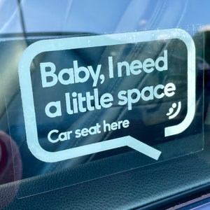 Baby-autostoeltje zwangere baby hobbel moeder raamsticker