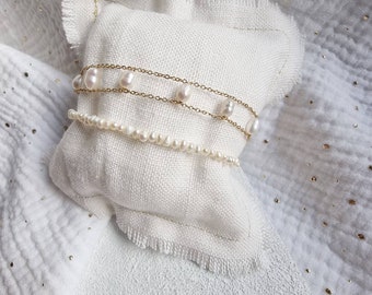 Dainty delicate freshwater pearl beads bracelet with doble gold stainless steel chain