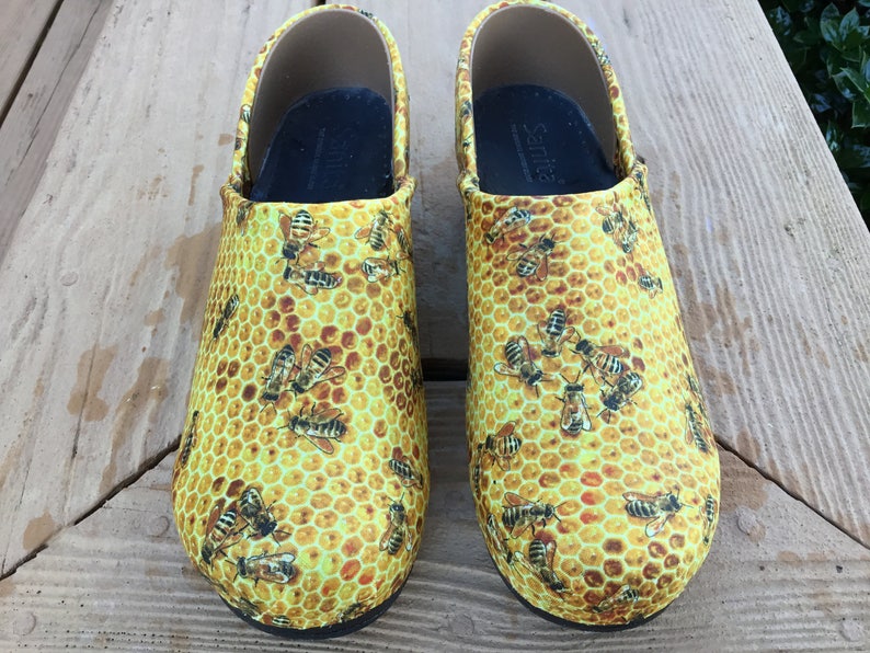 sanita fabric clogs
