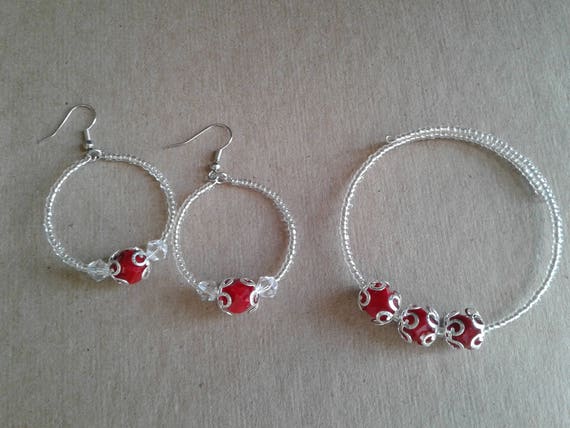 Red and clear beaded earrings and bracelet set, Red and silver beaded hoop earrings and wire bracelet, Beaded jewelry set